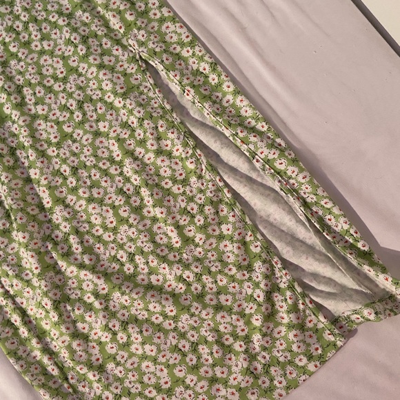 MIDI skirt floral GREEN - Picture 2 of 4